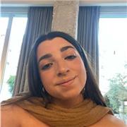 Soy una chica joven con ganas de enseñar y aprender. Soy cariñosa, adaptable y creativa